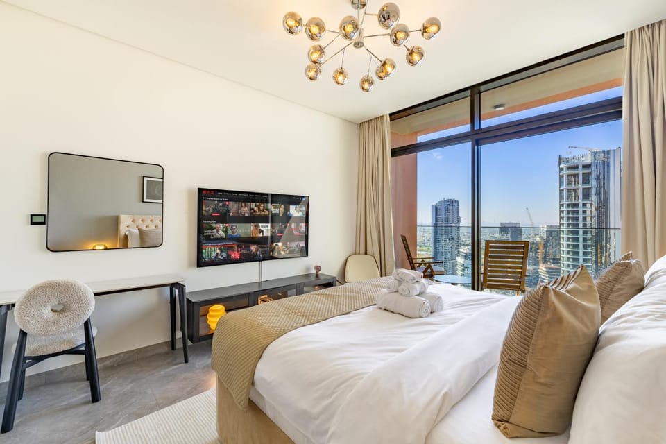 View (from property/room), Living room, City view