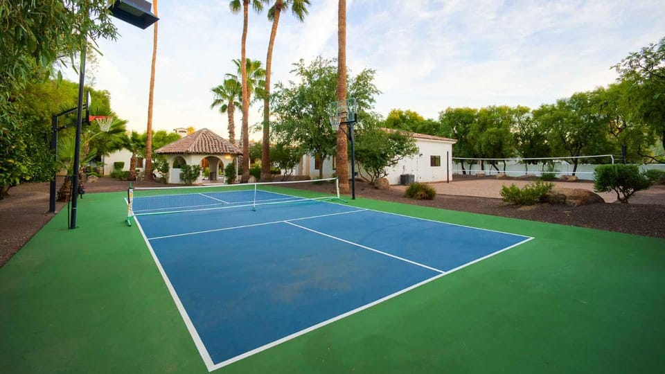 Tennis court