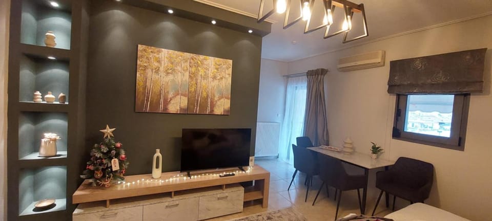 Clock Tower View Apartment in Trikala