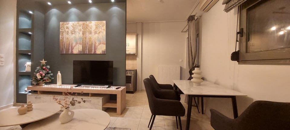 Clock Tower View Apartment in Trikala