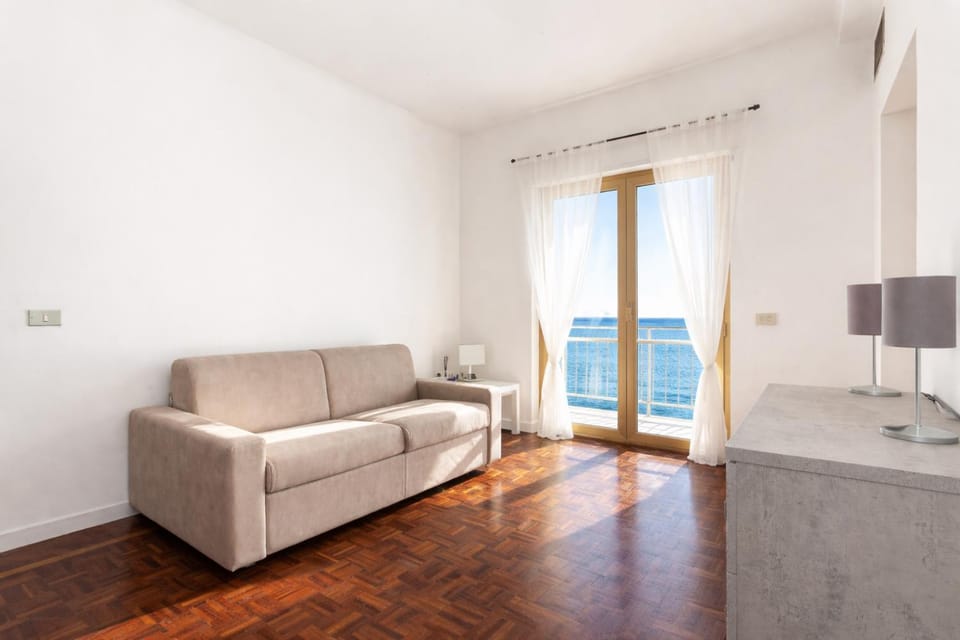 Balcony/Terrace, Bedroom