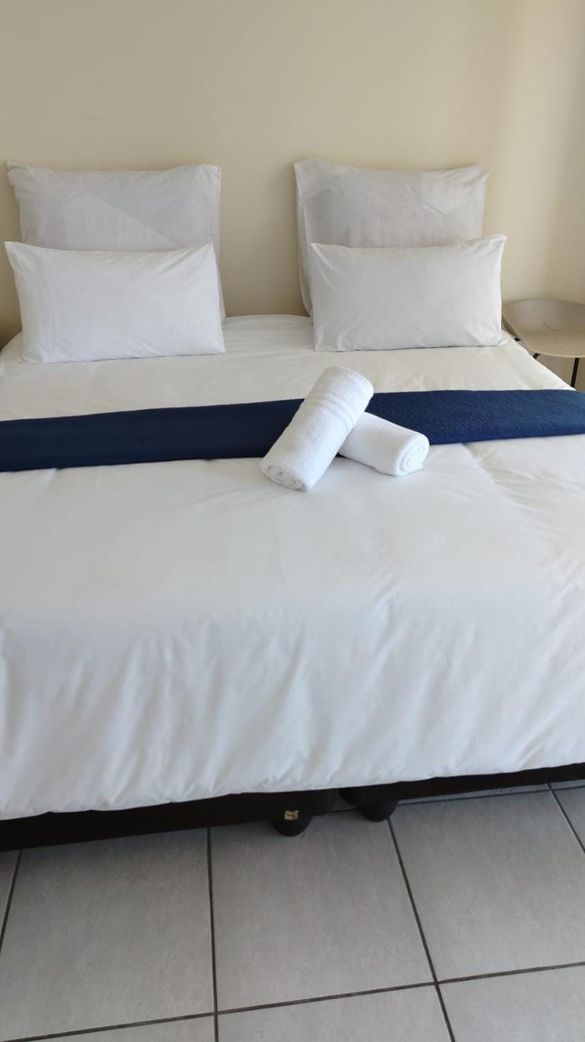 Shelly Beach Guest House Bed and Breakfast in Margate