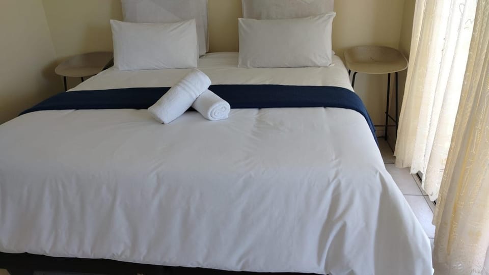 Shelly Beach Guest House Bed and Breakfast in Margate