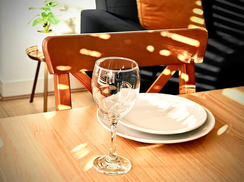 Food and drinks, Dining area, Drinks, Alcoholic drinks
