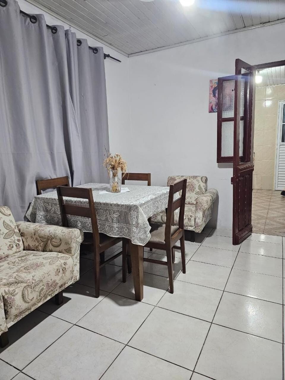 Condomínio Freitas House in Uruguay