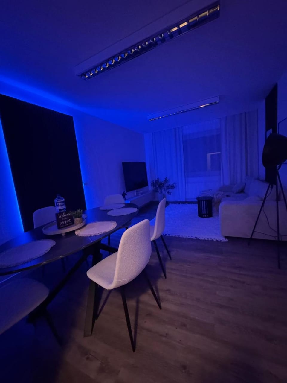 TV and multimedia, Living room, Seating area