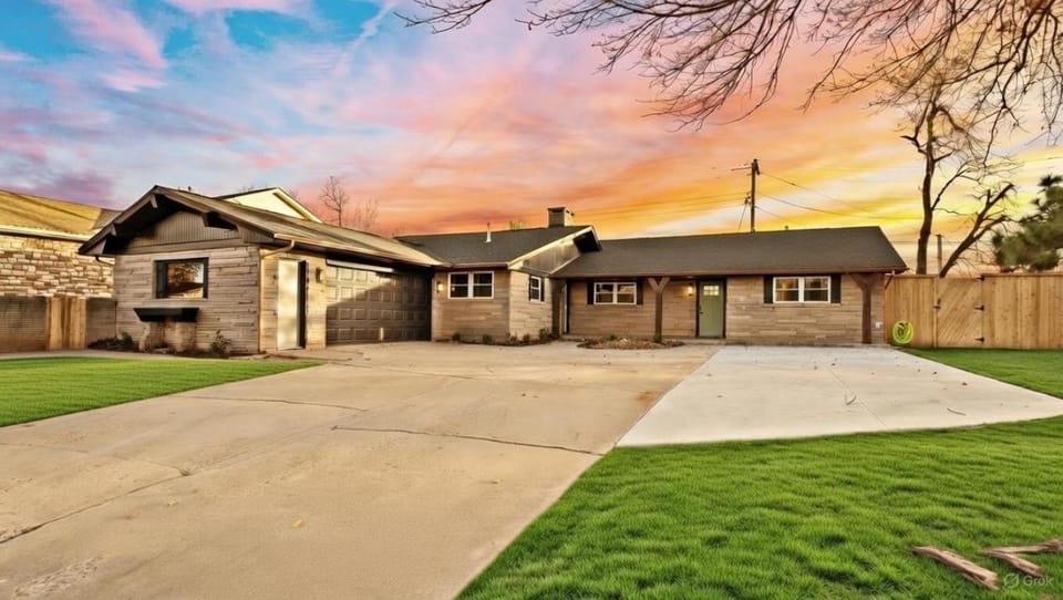 Luxury 4BR OKC Retreat w Hot Tub & Firepit House in Oklahoma City