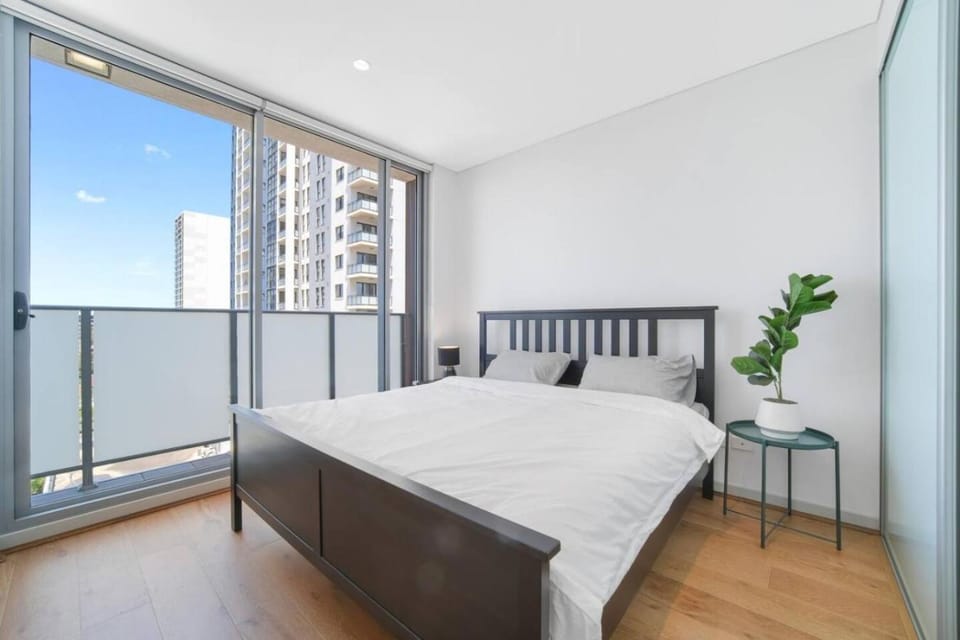 Bed, View (from property/room), Balcony/Terrace, Photo of the whole room, Bedroom