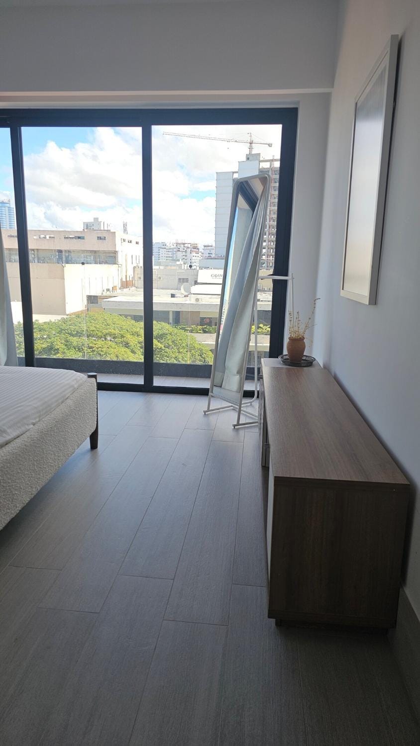 Luxury 2-Bed Condo in Piantini Sauna, Gym, & Pool Apartment in Distrito Nacional