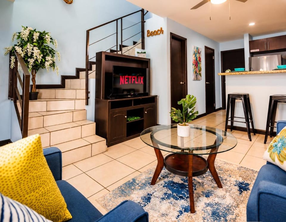 Rosarito pool & garden bar oXxo Farmacy Apartment in State of Baja California
