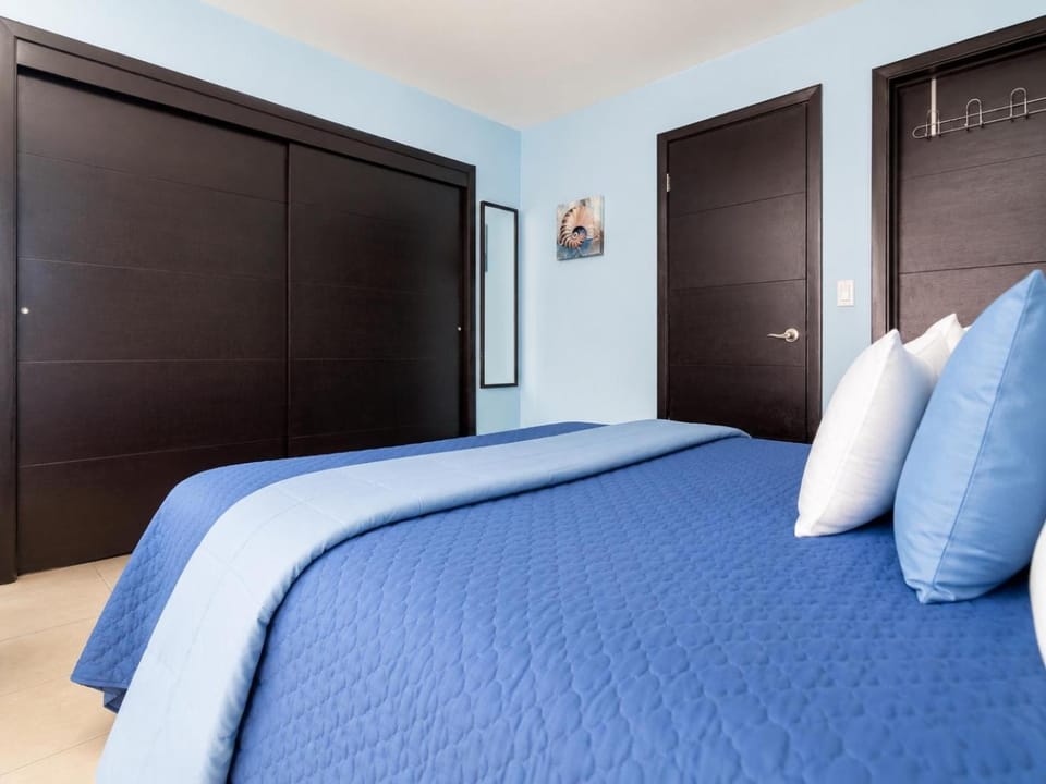 Rosarito pool & garden bar oXxo Farmacy Apartment in State of Baja California