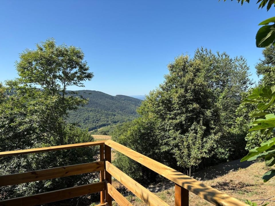 Vivienda de uso turístico en plena naturaleza O Poleiro Chalet in Galicia