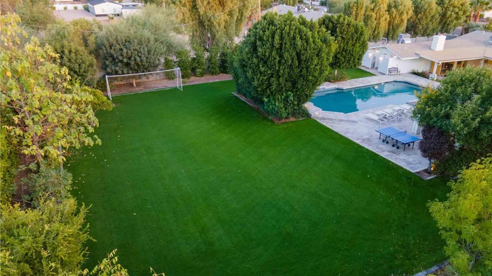 Bird's eye view, Garden view, Pool view