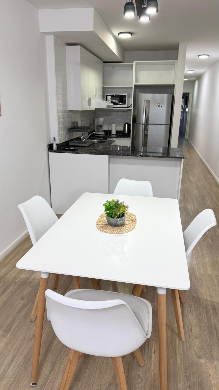 Kitchen or kitchenette, Dining area, oven, stove