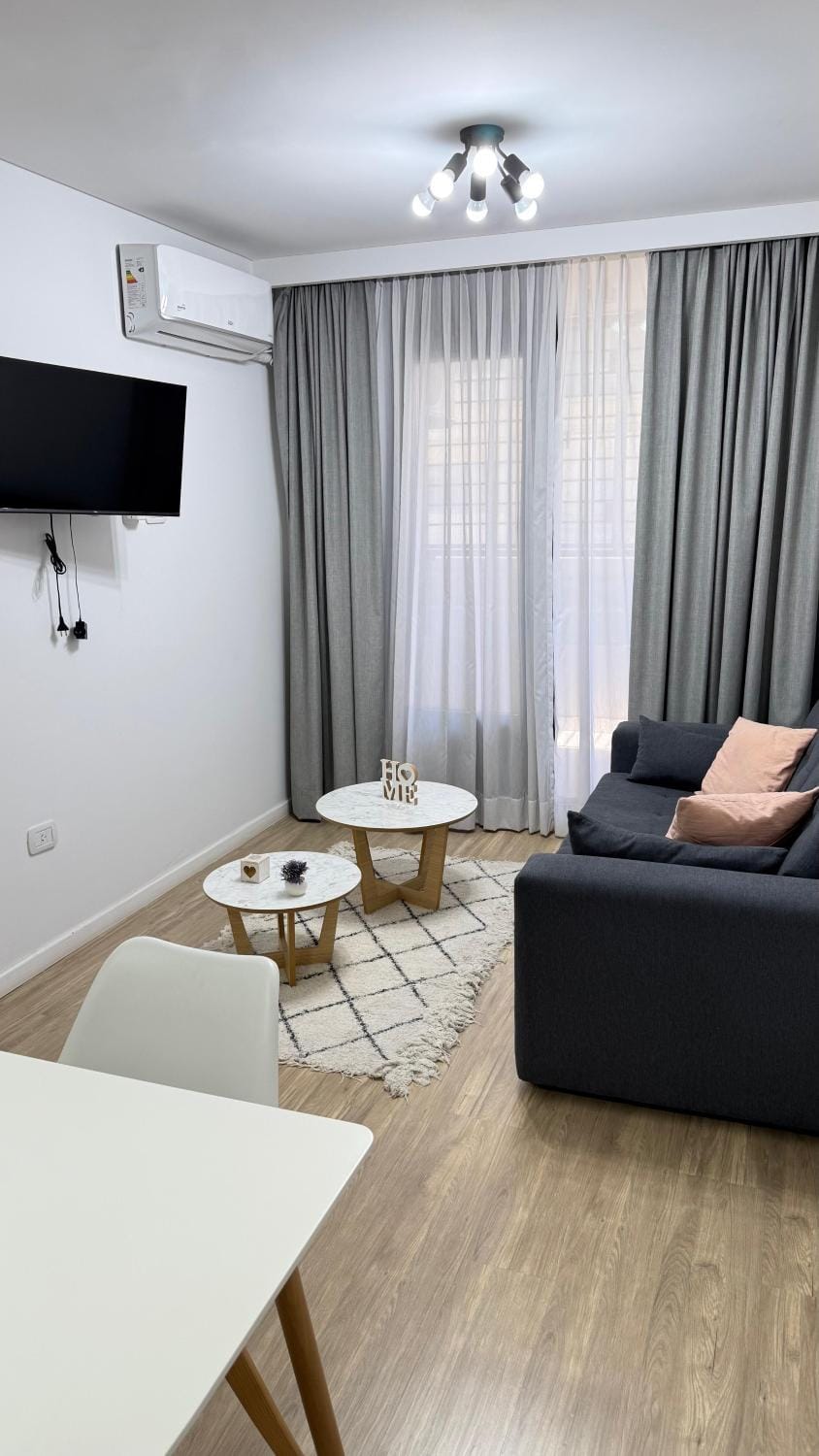 Communal lounge/ TV room, Bed, TV and multimedia, Living room, Seating area, Dining area, air conditioner