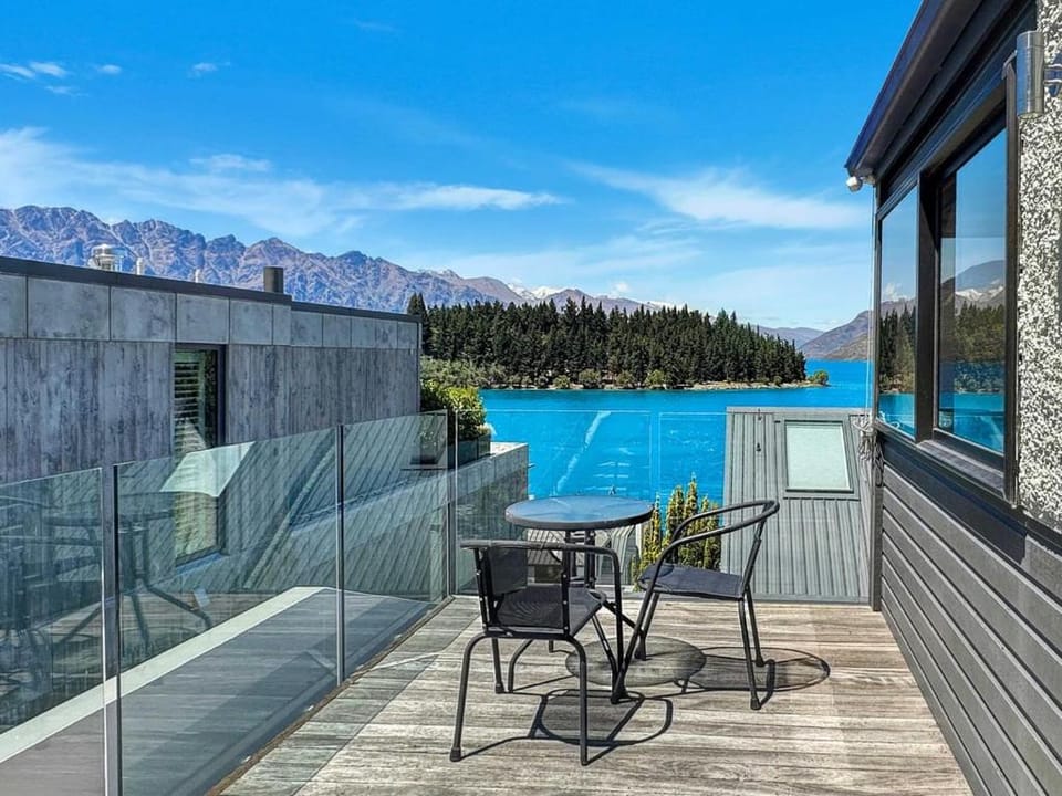 Patio, Balcony/Terrace, Balcony/Terrace, Lake view