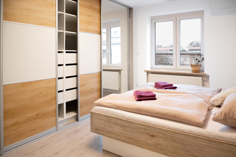 Bedroom, wardrobe