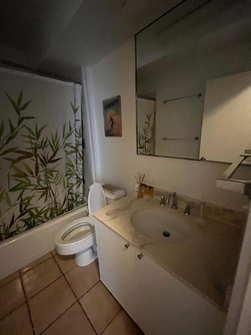 Ilikai Marina condo for rent with free parking Apartment in Honolulu