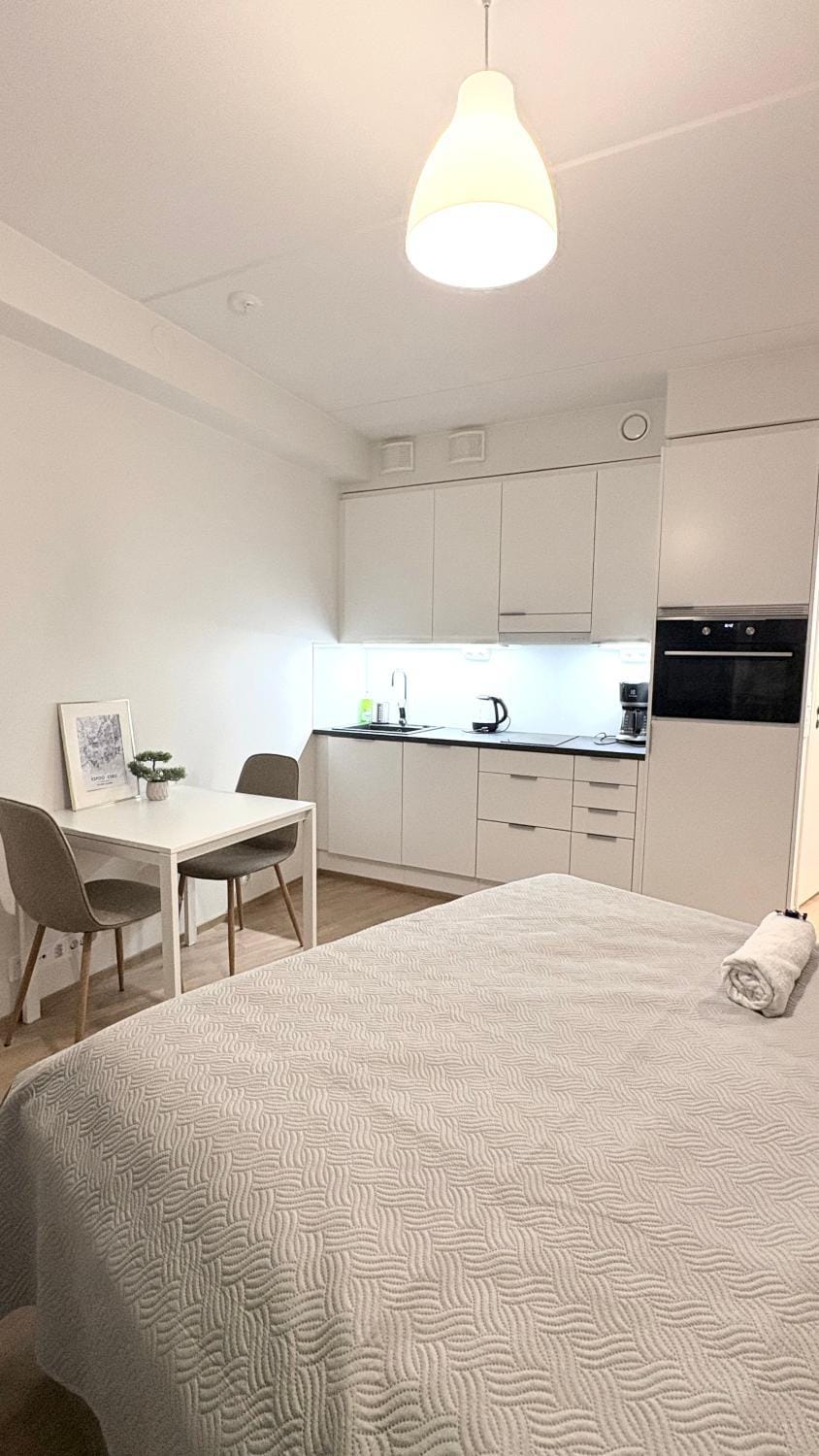 LUXHOMES Studio in Tapiola Apartment in Uusimaa