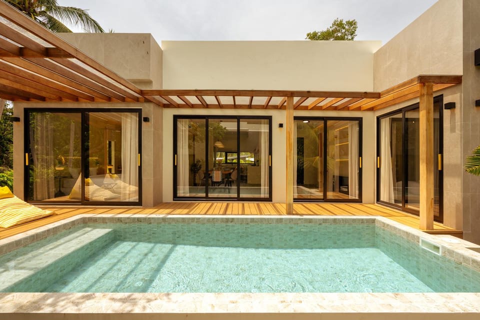 Balcony/Terrace, Balcony/Terrace, Swimming pool