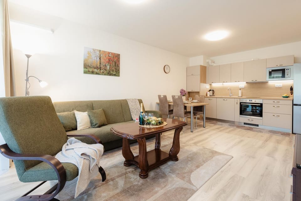 Living room, Seating area, Dining area, kitchen