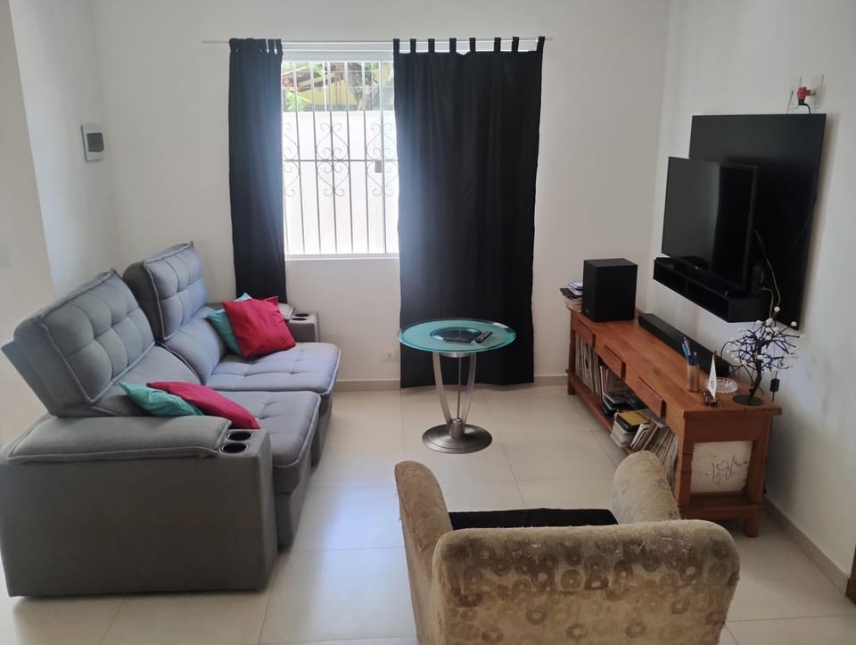 Linda casa Praia das Palmeiras House in Caraguatatuba