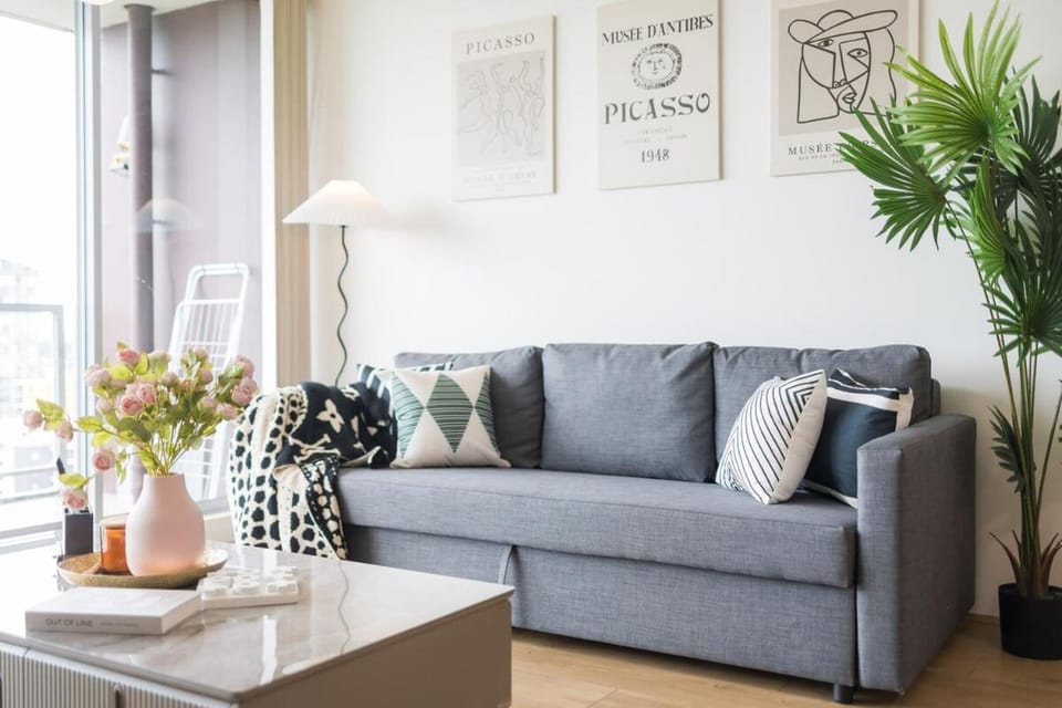 Zetland 3BR Walk to Train & Shops Apartment in Joynton Park
