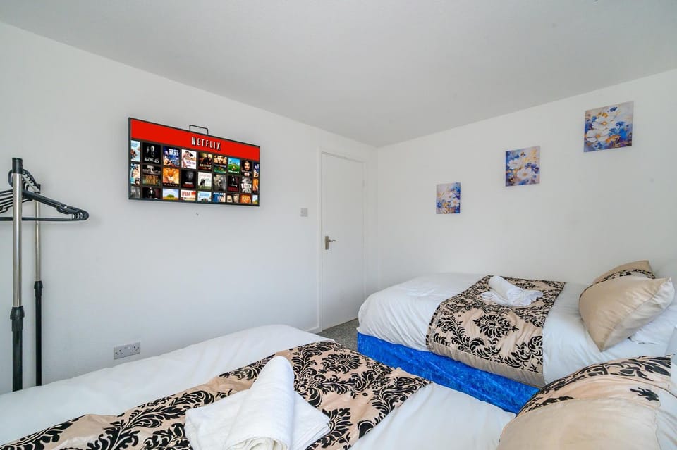 H27 - Grandiose & Hospitable stay House in Leeds