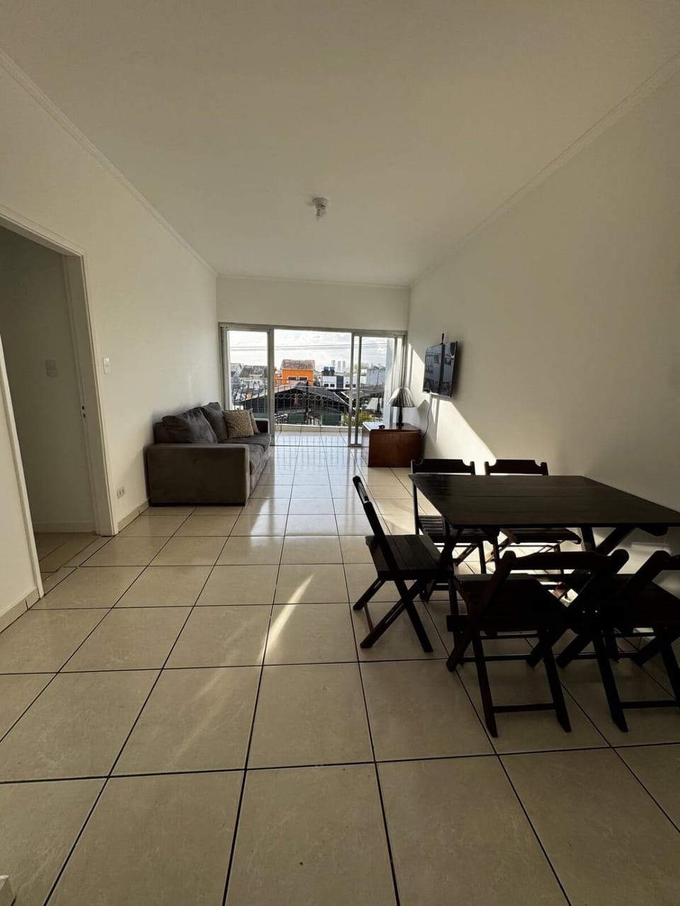 Asturias Tombo Beach next to Bakery and Market Apartment in State of São Paulo