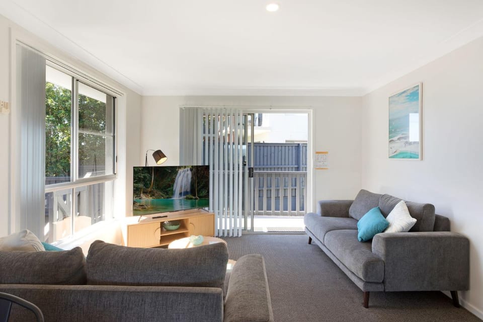 Golfers View Unit 6 Apartment in Narooma