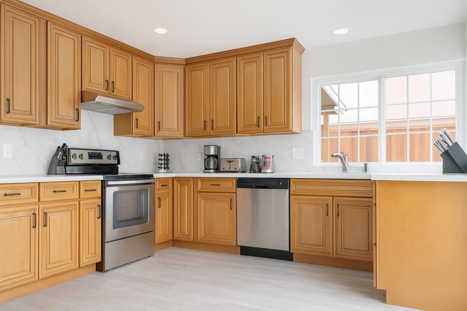 Marbella Lane - 4BR Alluring Home House in Union City