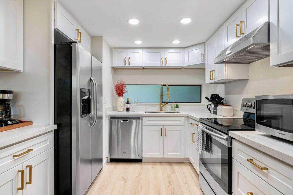 Marbella Lane-Cozy Luxury Townhome near Microsoft House in Redmond