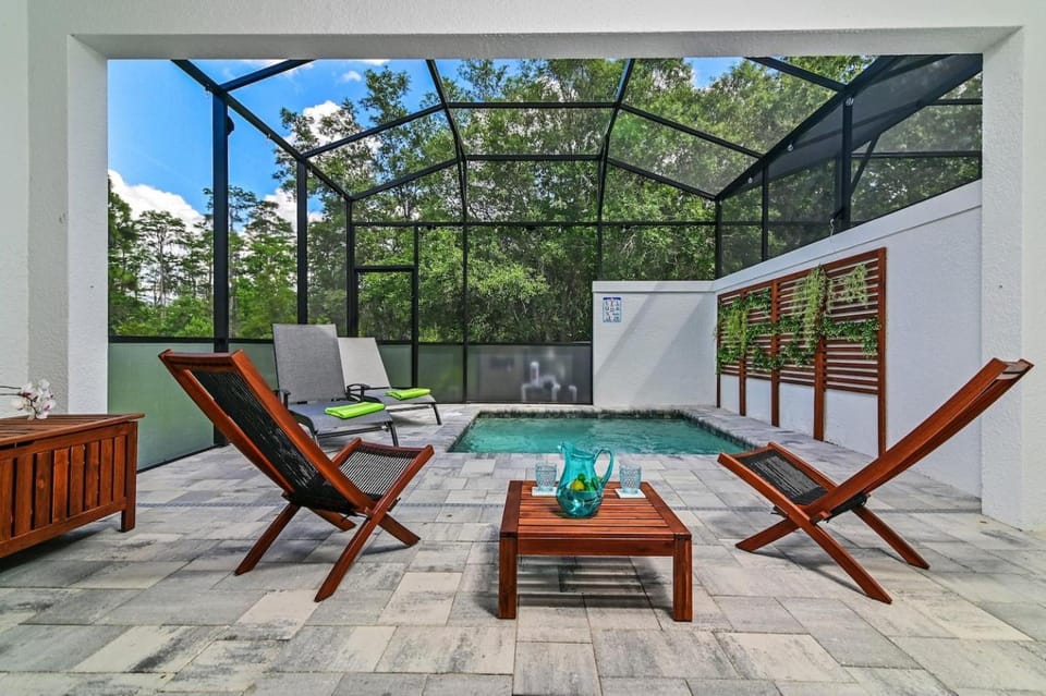 Patio, Pool view, Swimming pool, sunbed