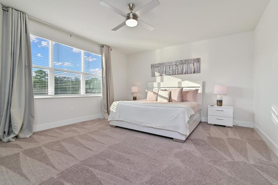 Discover Your Escape - NEW house wPrivate Pool House in Four Corners