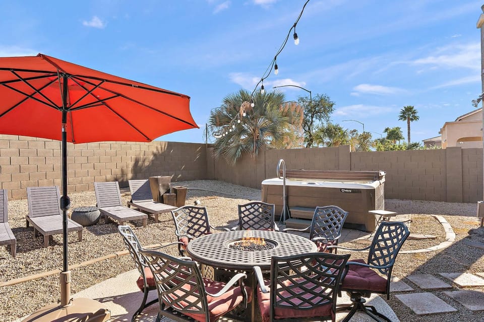 Sleeps 14 Pool Fire Pit Billiards EV Plug House in Mesa