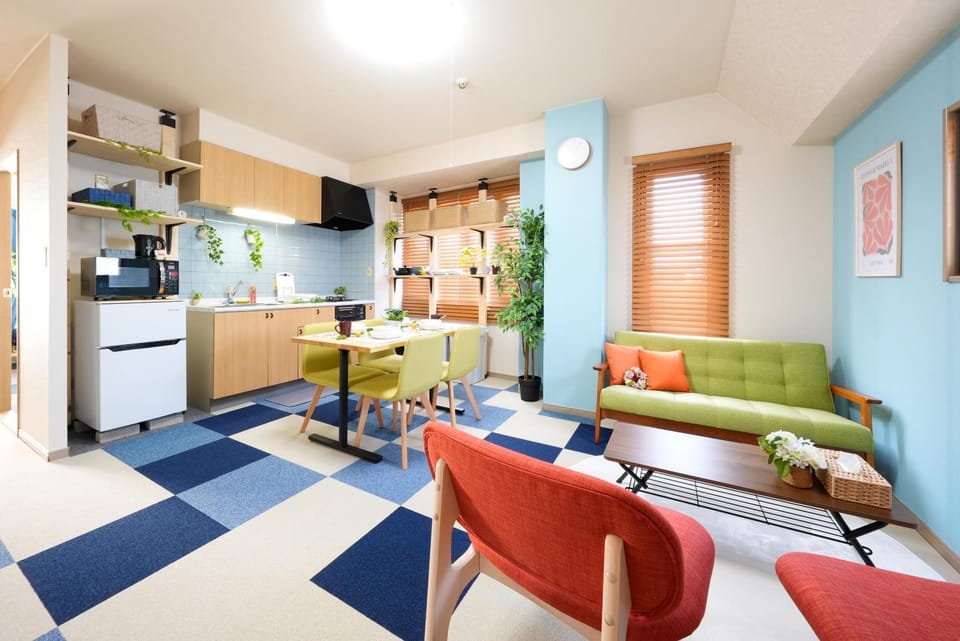 Kitchen or kitchenette, Living room, Dining area