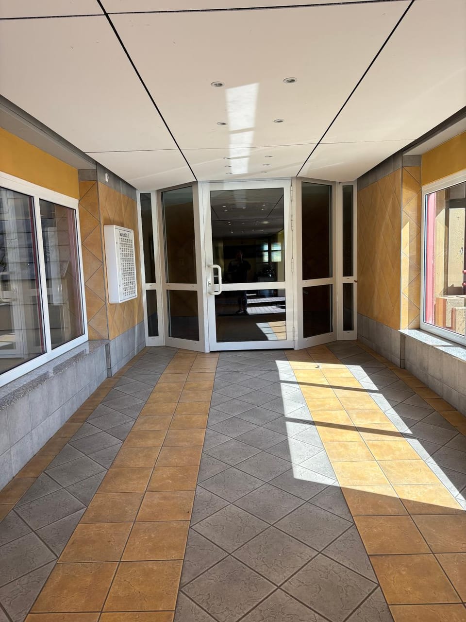 Ferienwohnung Ground B-104 im Taunusblick 5 - mit Pool und Sauna Apartment in Koblenz