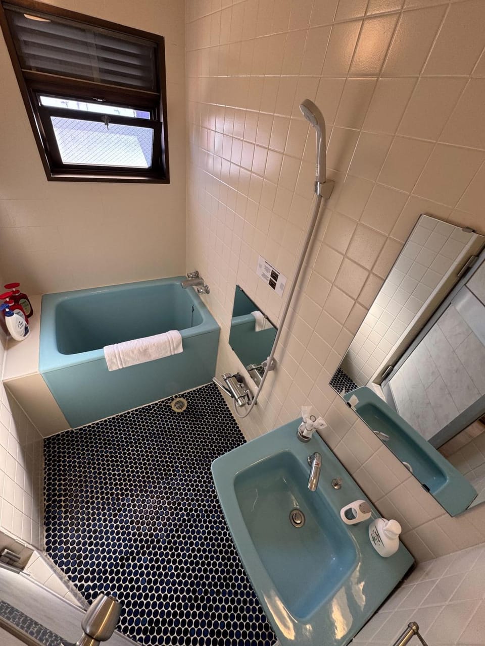 Tourist Hotel New Aoki 観光ホテル ニュー青木 Apartment hotel in Chiba Prefecture