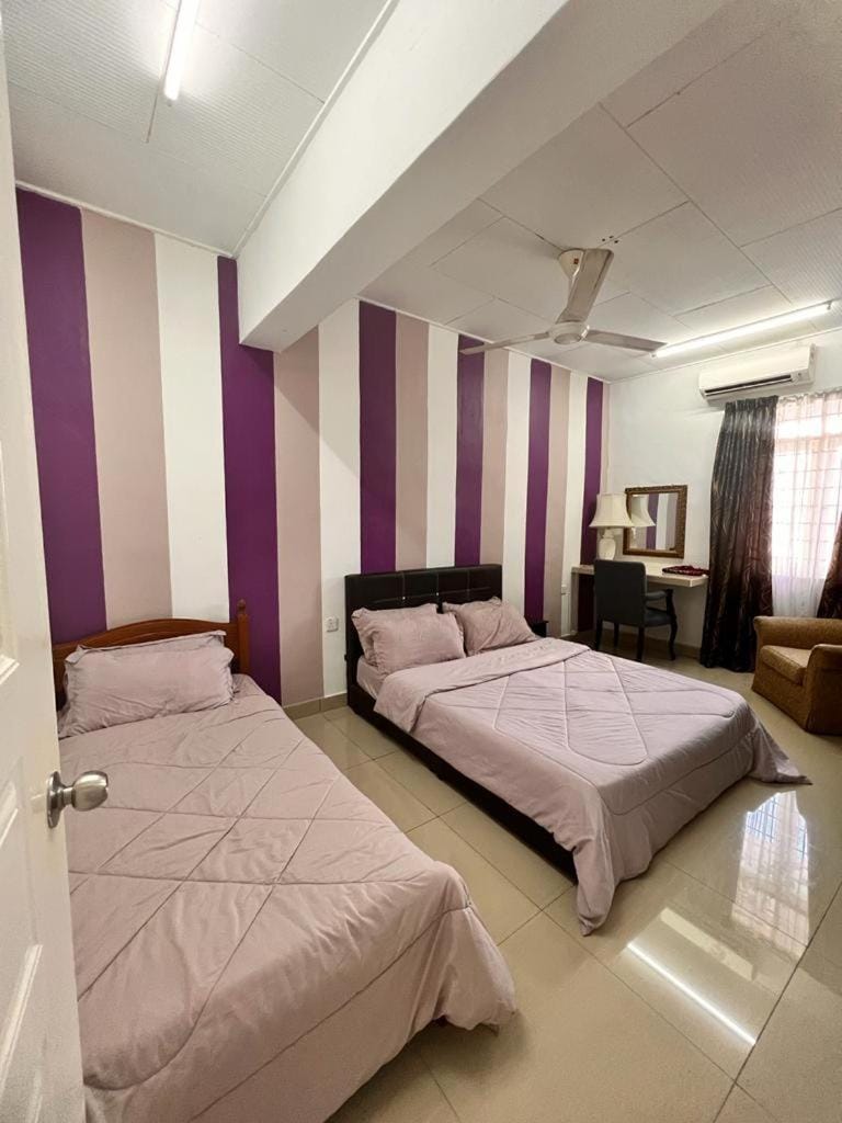 Shahzie Nirwana Pool Homestay Klebang House in Malacca
