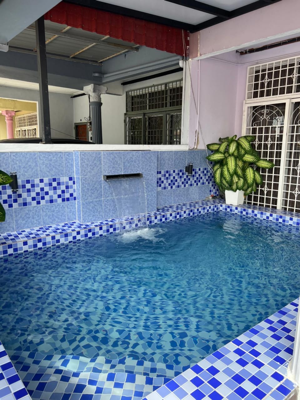 Shahzie Nirwana Pool Homestay Klebang House in Malacca