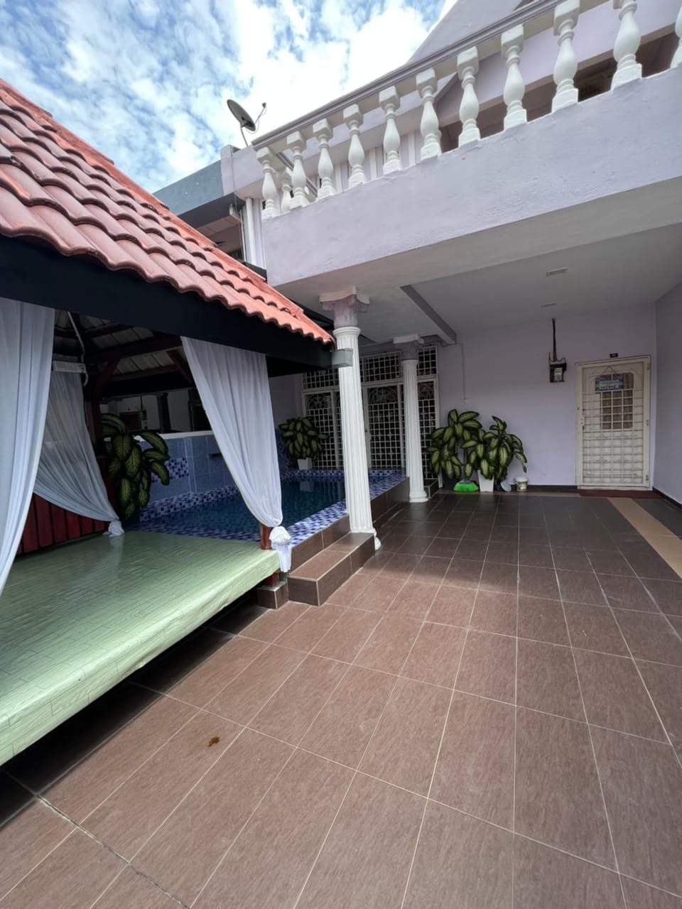 Shahzie Nirwana Pool Homestay Klebang House in Malacca