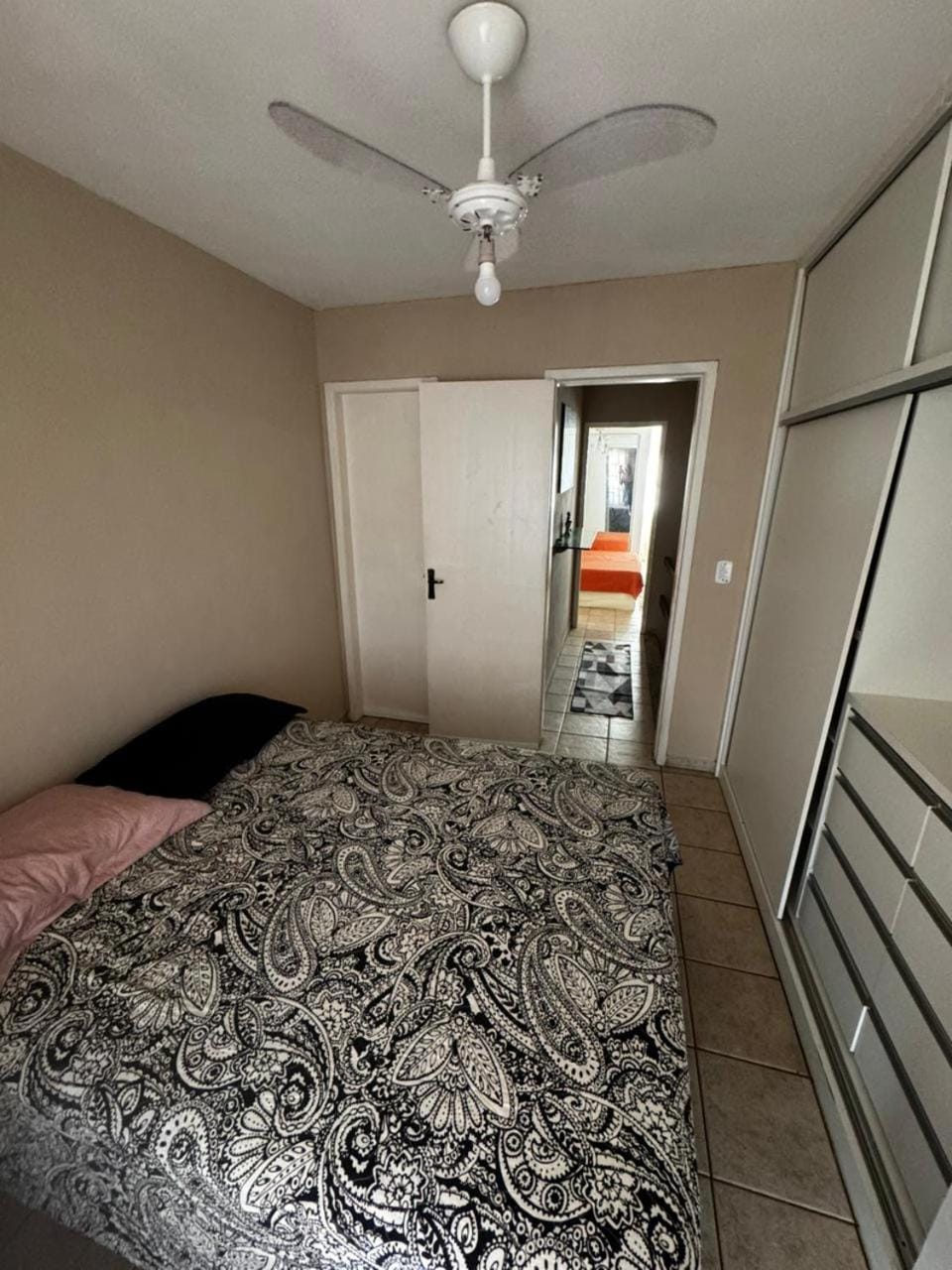 Bed, Photo of the whole room, Bedroom, wardrobe
