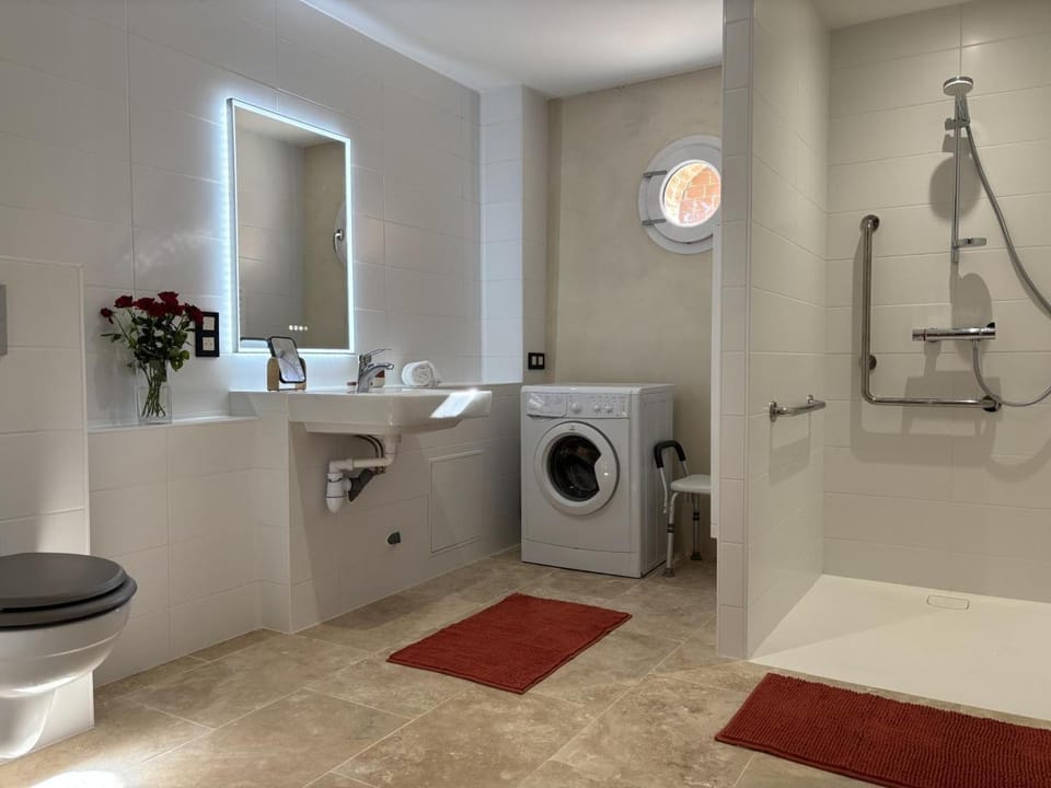 Gîte Écologique Accueillant en Sologne Bourbonnaise, Animaux Acceptés, Parking - FR-1-489-614 House in Auvergne-Rhône-Alpes