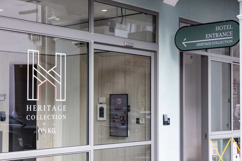 Facade/entrance