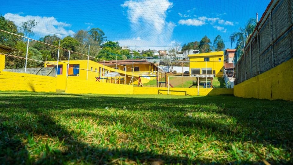 Chácara com piscinas, salão e campo de futebol House in State of São Paulo