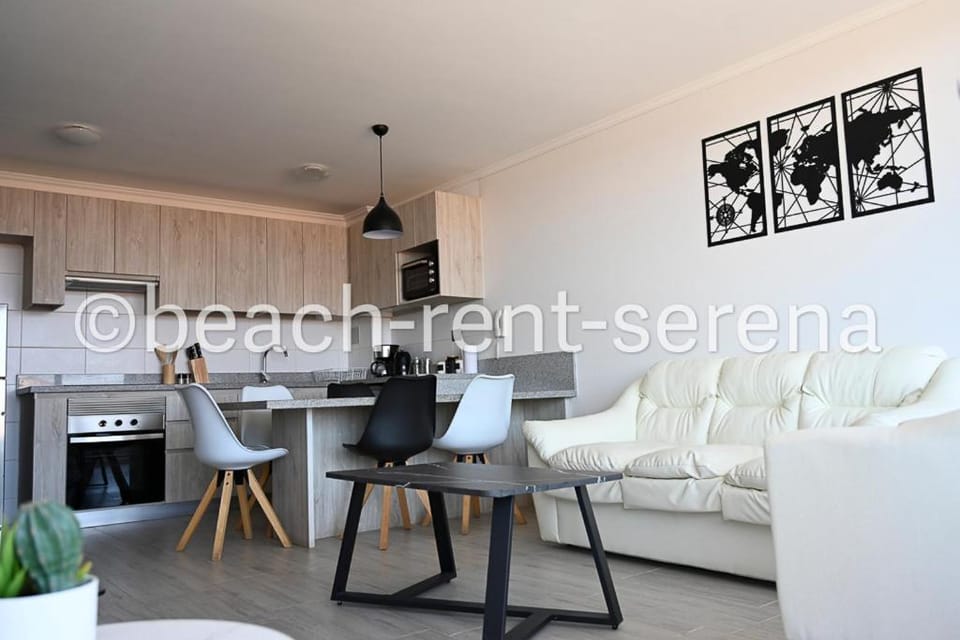 Communal lounge/ TV room, Living room, Seating area, Dining area
