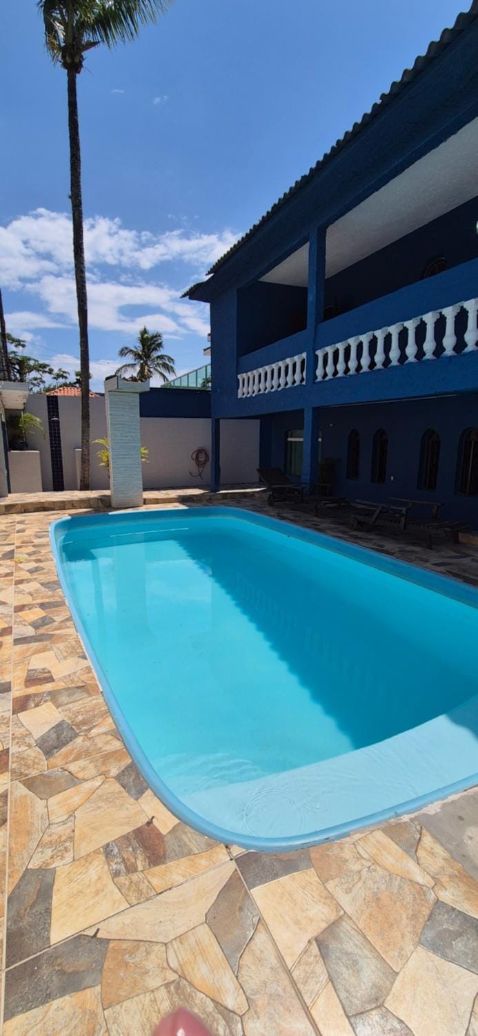 Casa Azul a 350m da Praia do Mar Casado Guarujá House in State of São Paulo