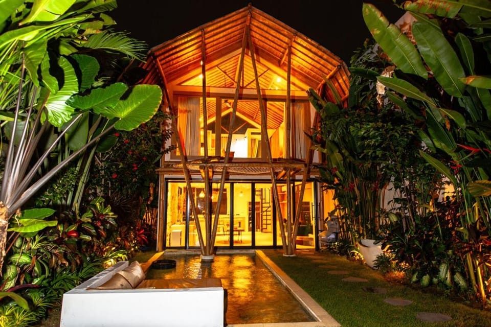 Property building, Night, Garden, Garden view, Pool view, Swimming pool, Swimming pool