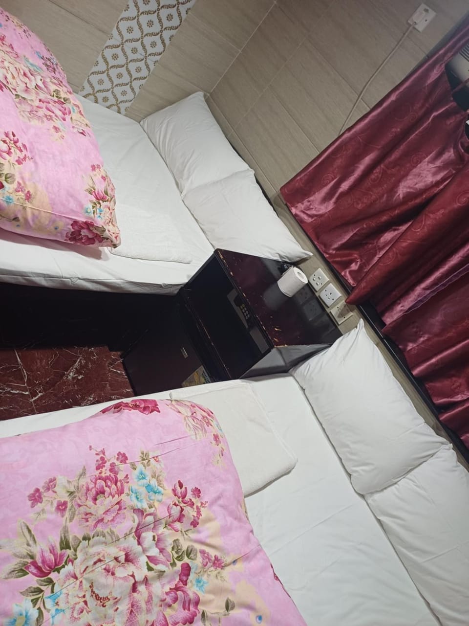 Everest Base Cam Hostel Bed and Breakfast in Hong Kong