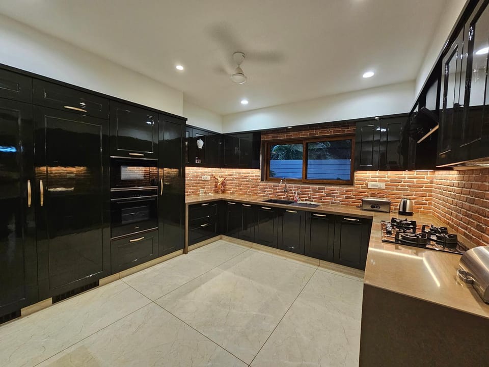 Spacious 3BHK Villa with Private Pool in Candolim Villa in Candolim